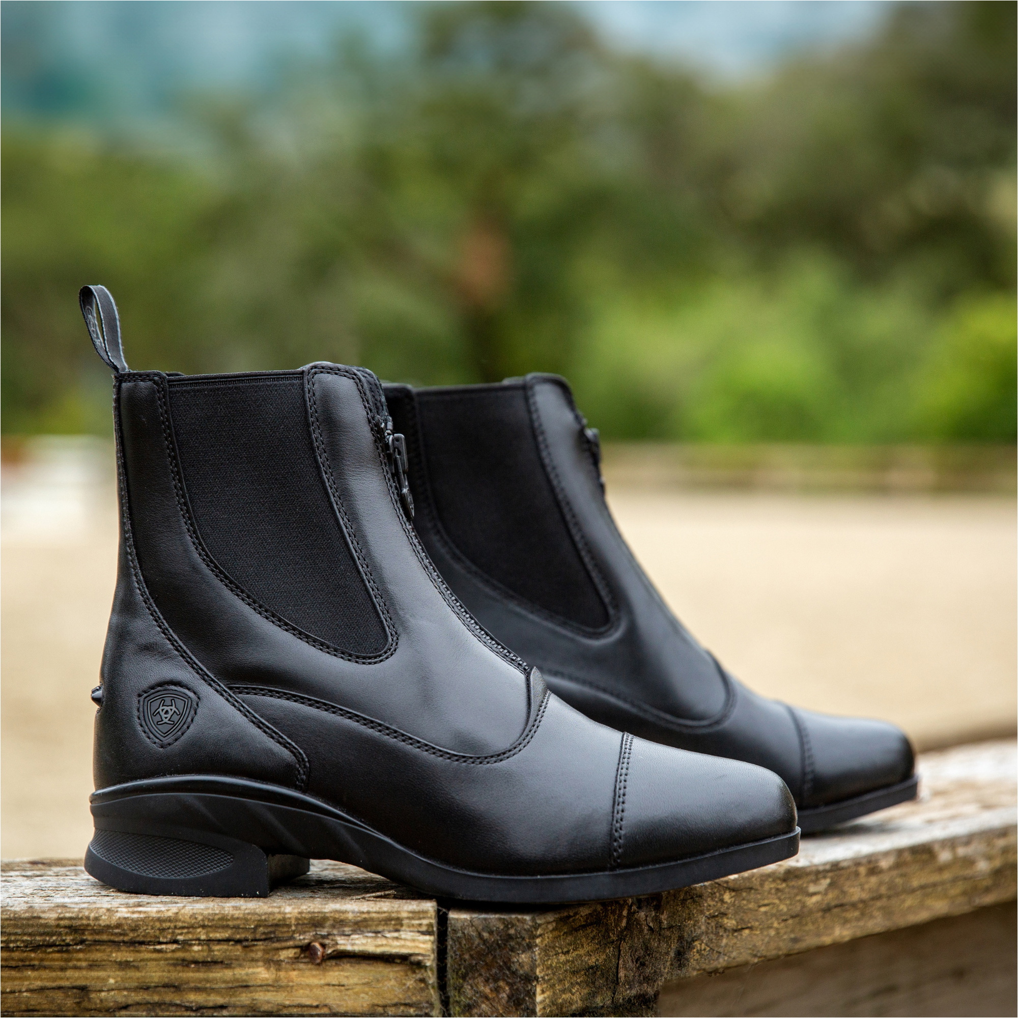 2025 Ariat Womens Heritage Zip Short Boot 10061297 - Black